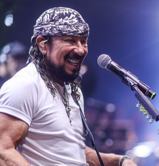 Pela primeira vez na história, Bell Marques terá trio na Marquês de Sapucaí Pela primeira vez na história, Bell Marques terá trio na Marquês de Sapucaí