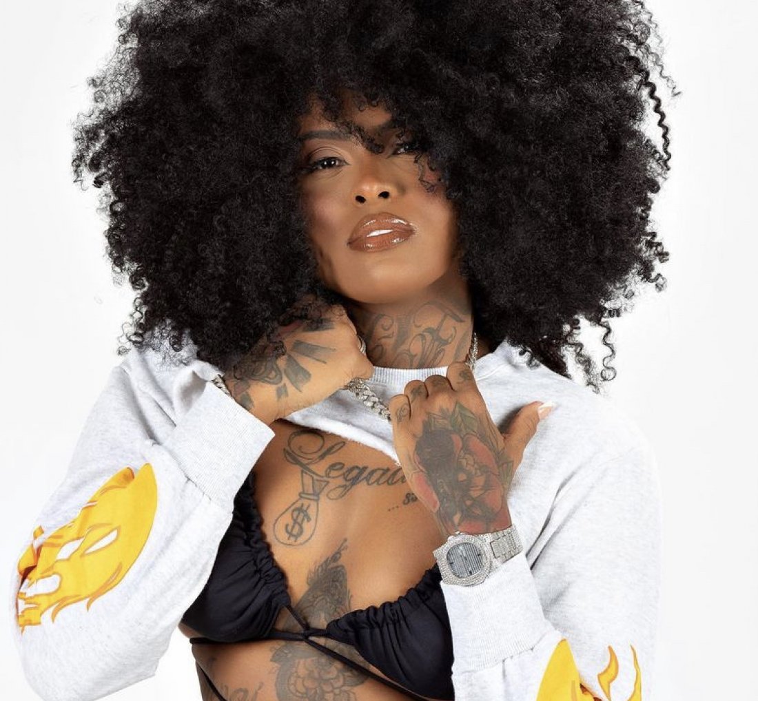 Em entrevista A Dama fala sobre ser mulher no pagode baiano: [Em entrevista A Dama fala sobre ser mulher no pagode baiano: