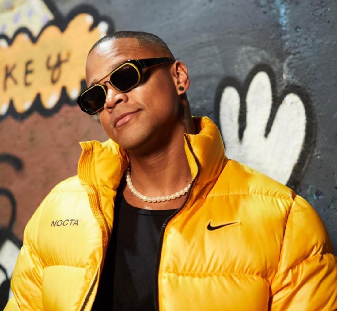 [Léo Santana lança clipe gravado na comunidade do Vidigal, no Rio de Janeiro]