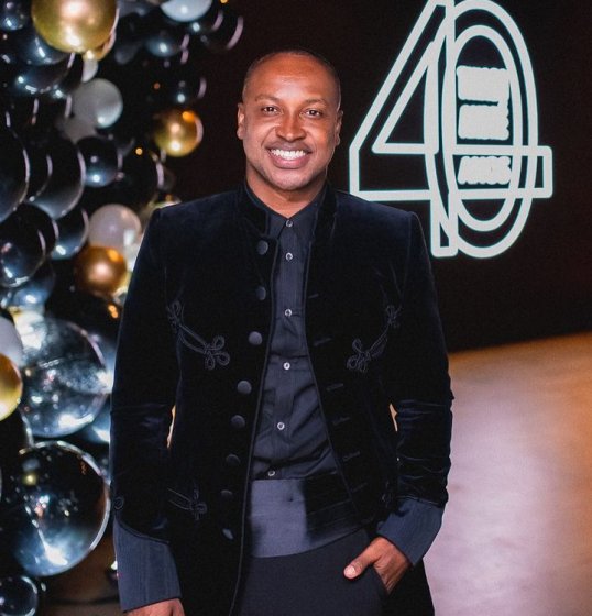 Thiaguinho comemorou 40 anos em grande estilo Thiaguinho comemorou 40 anos em grande estilo