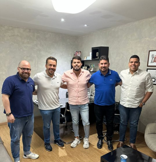 Salvador Produções assina contrato de gerenciamento artístico da banda Kart Love Salvador Produções assina contrato de gerenciamento artístico da banda Kart Love