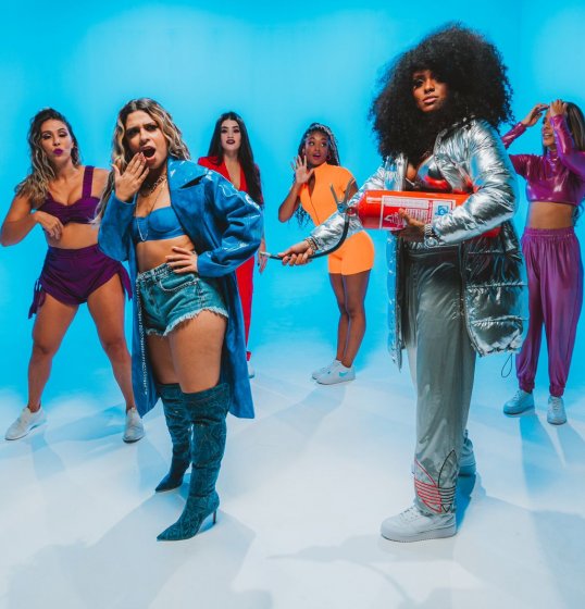 A Dama lança single em parceria com Filomena Bagaceira A Dama lança single em parceria com Filomena Bagaceira