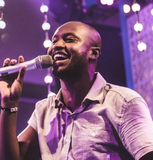 Thiaguinho recicla no EP 'Tardezinha in Rio' pagode lançado há 30 anos pela Banda Brasil Thiaguinho recicla no EP 'Tardezinha in Rio' pagode lançado há 30 anos pela Banda Brasil