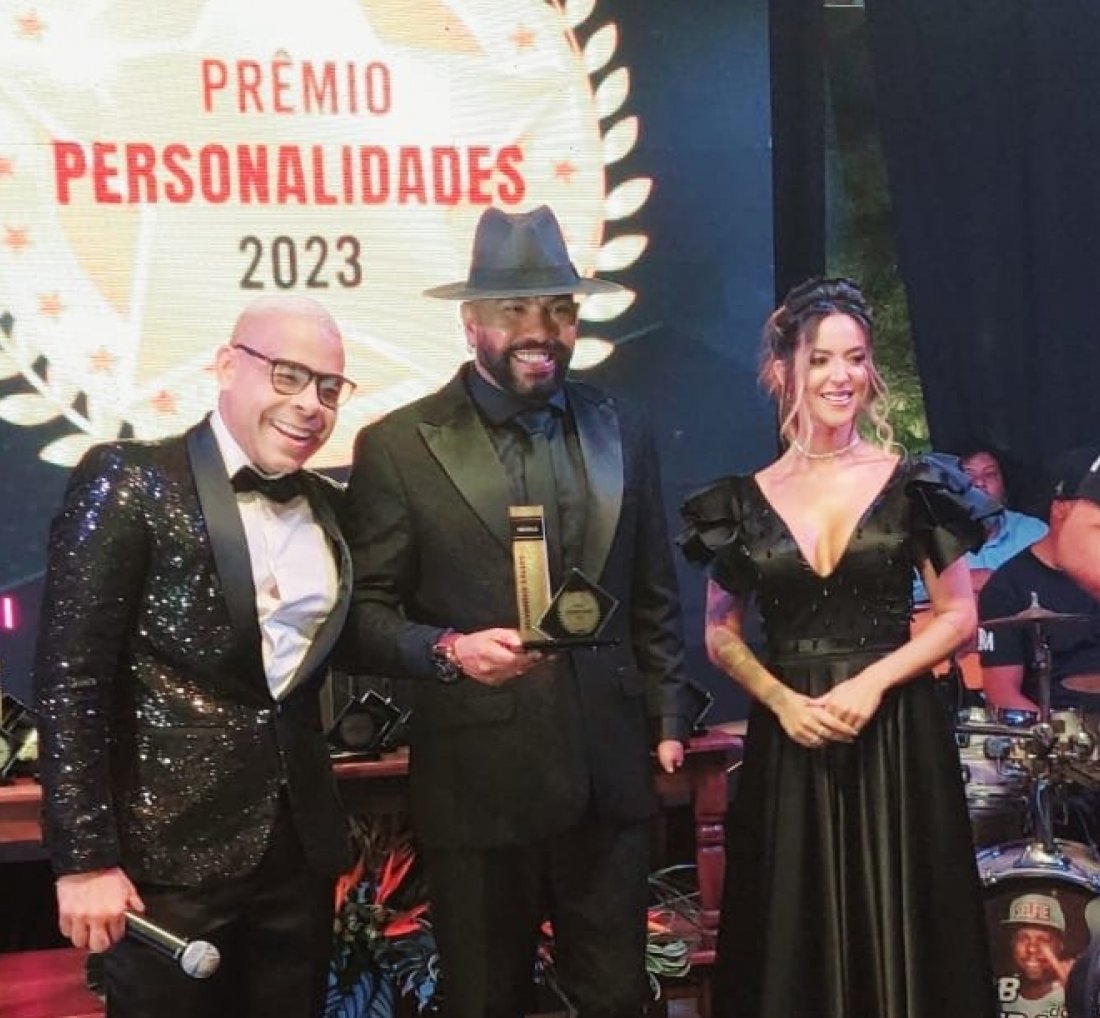 [Silvanno Salles é premiado em Salvador]