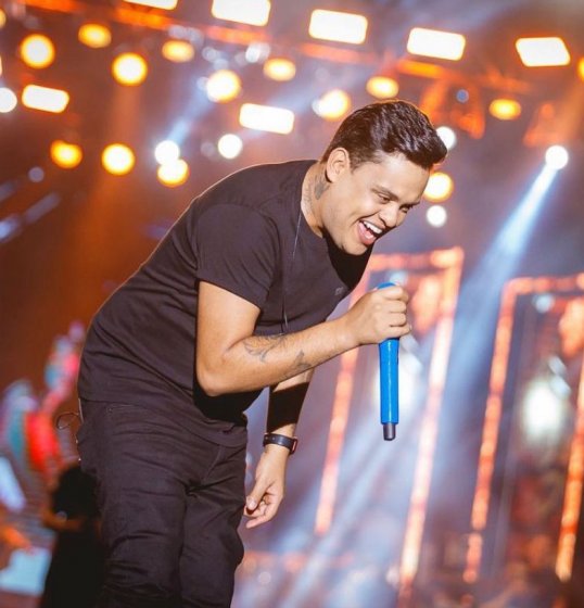 Thiago Aquino fala em Thiago Aquino fala em