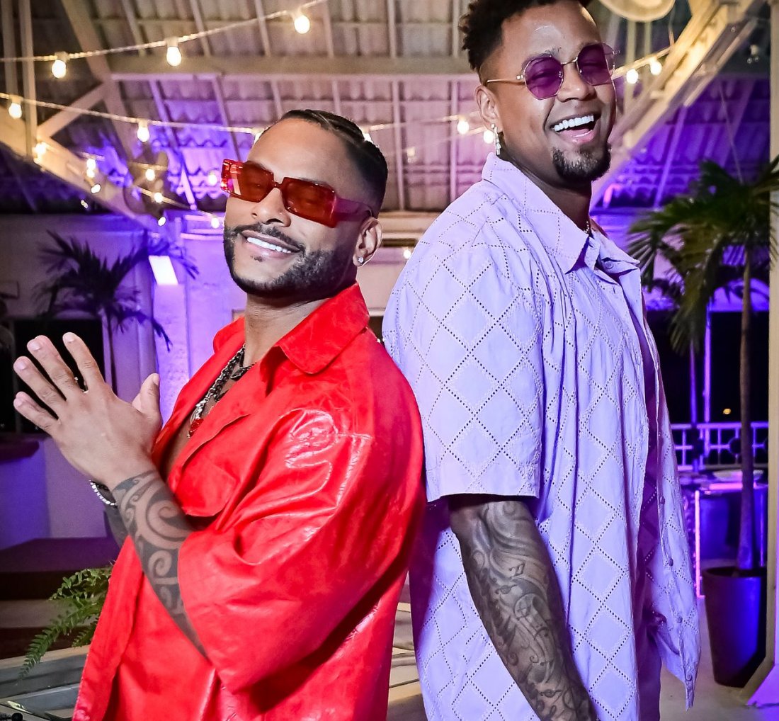 [Tony Salles e Leo Santana anunciam ‘Perna Bamba’ nova parceria musical ]