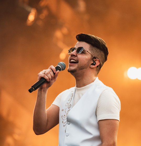 Amanheceu o dia: relembre detalhes do show de Nadson o Ferinha na Virada Salvador Amanheceu o dia: relembre detalhes do show de Nadson o Ferinha na Virada Salvador