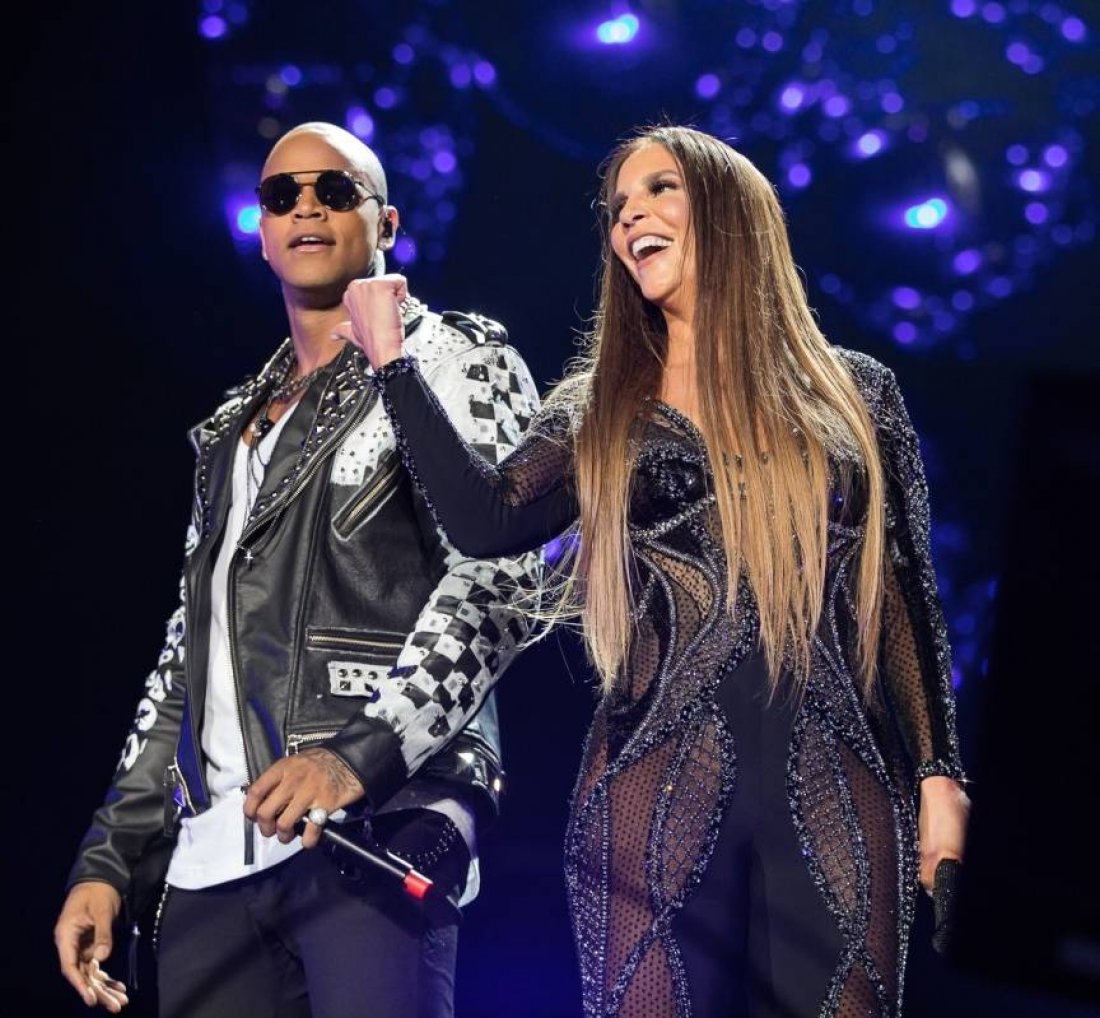 [Léo Santana confirma participação de Ivete Sangalo no Baile da Santinha]