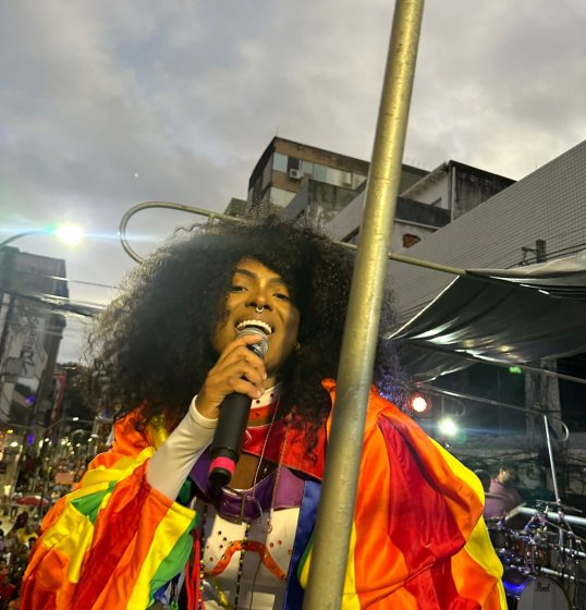 A Dama releva inspirações para os figurinos da folia em 2024 A Dama releva inspirações para os figurinos da folia em 2024