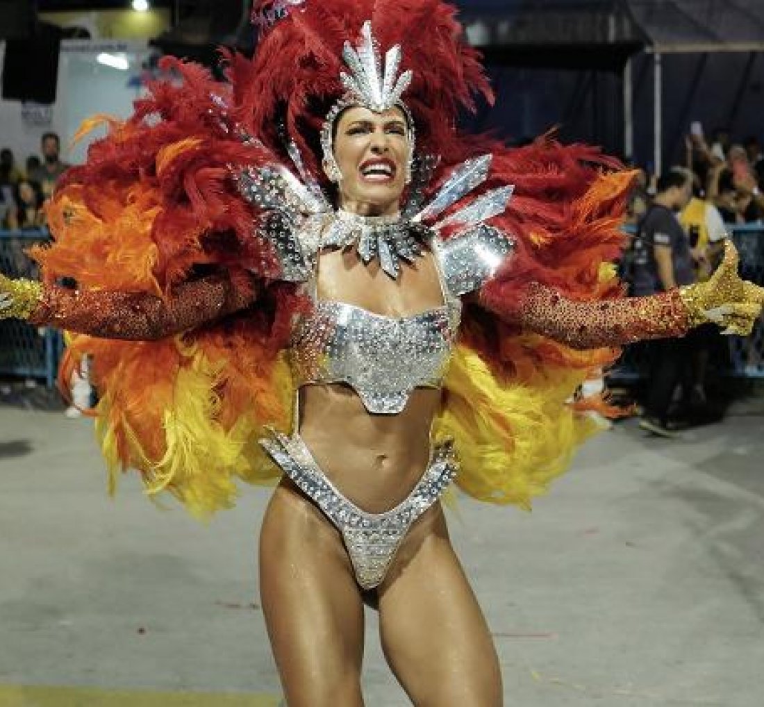 ['A gente merecia demais esse titúlo' celebra Lore Improta pelo titúlo da Viradouro em 2024]