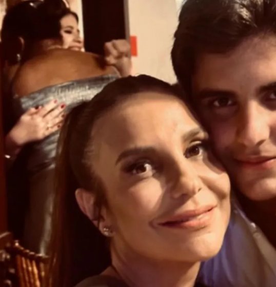 Pivete Sangalo? Marcelinho brinca com a ideia de apelido na web Pivete Sangalo? Marcelinho brinca com a ideia de apelido na web