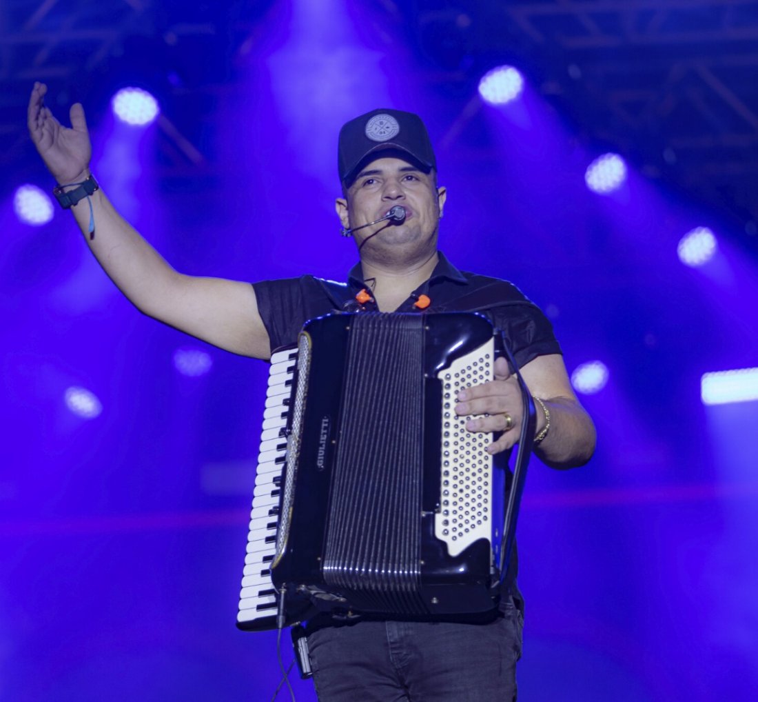 [Tarcísio do Arcodeon lança álbum nesta quinta-feira (17)]