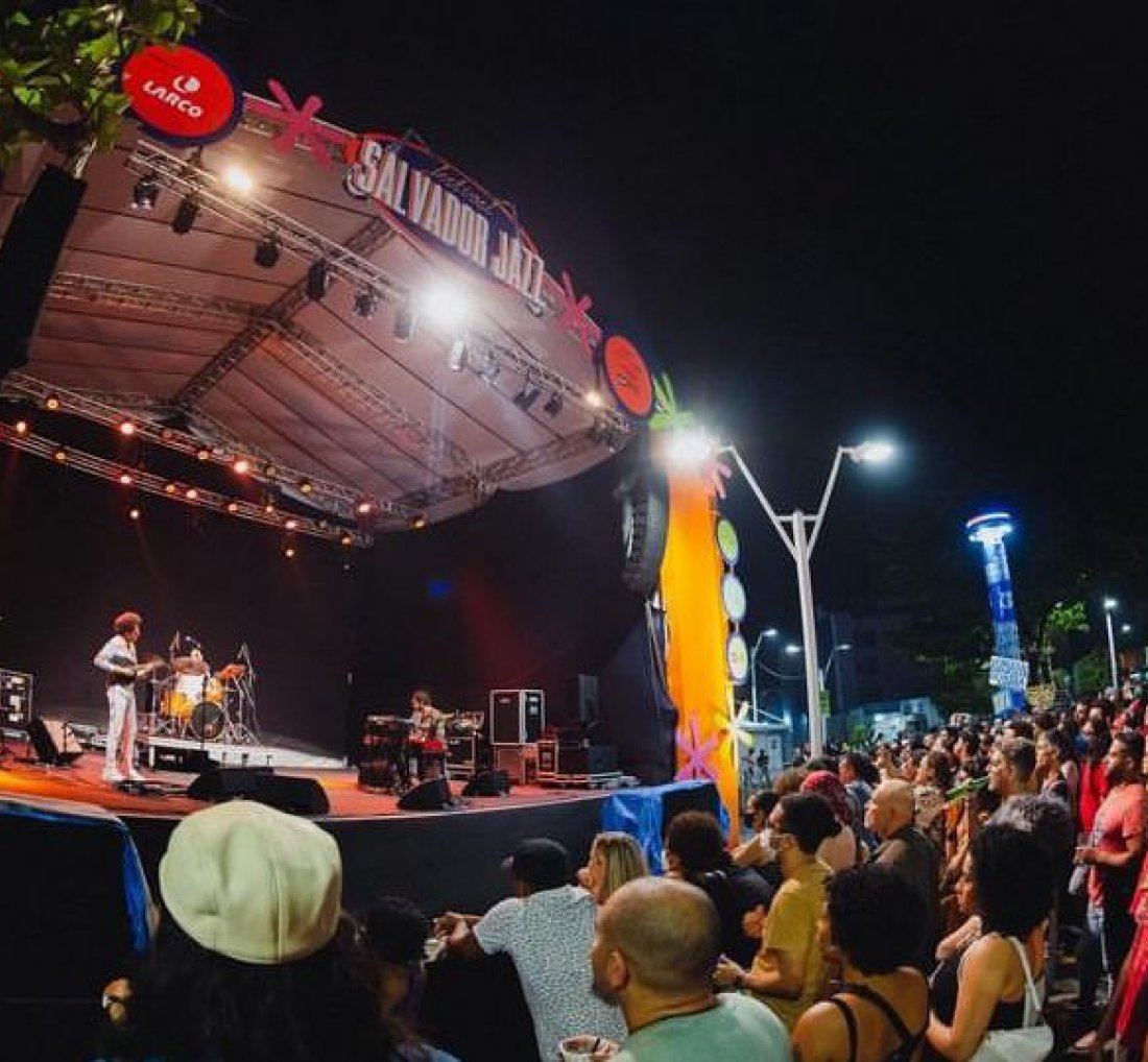 [Luedji Luna, Mayra Andrade, Jonathan Ferr, Ubiratan Marques e Bixiga 70 se apresentam no Festival Salvador Jazz]