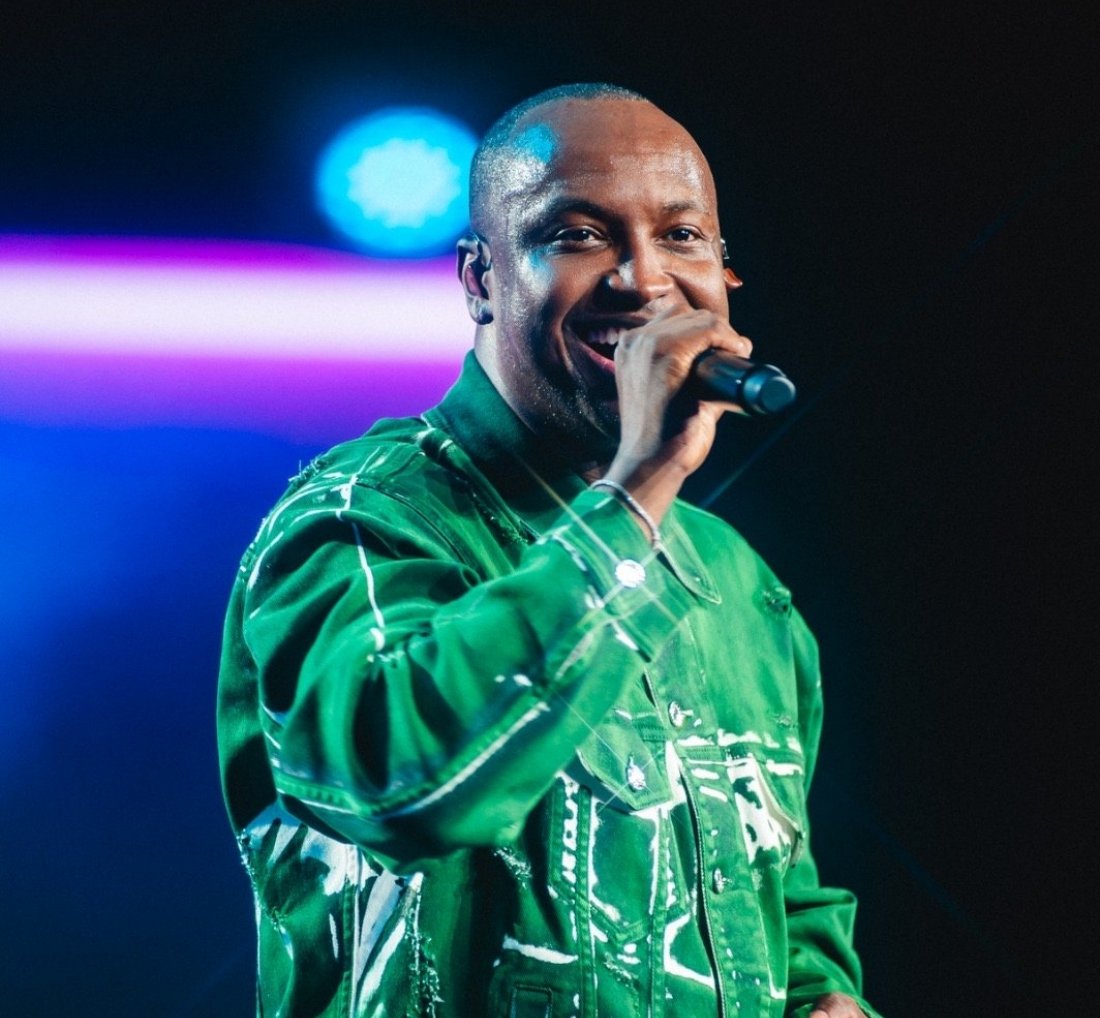 Thiaguinho apresenta show da turnê [Thiaguinho apresenta show da turnê