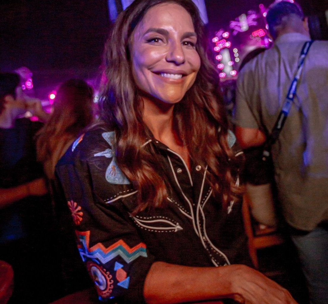 [Ivete Sangalo curte show de Jorge & Mateus no Festival Único em Salvador. Confira ]