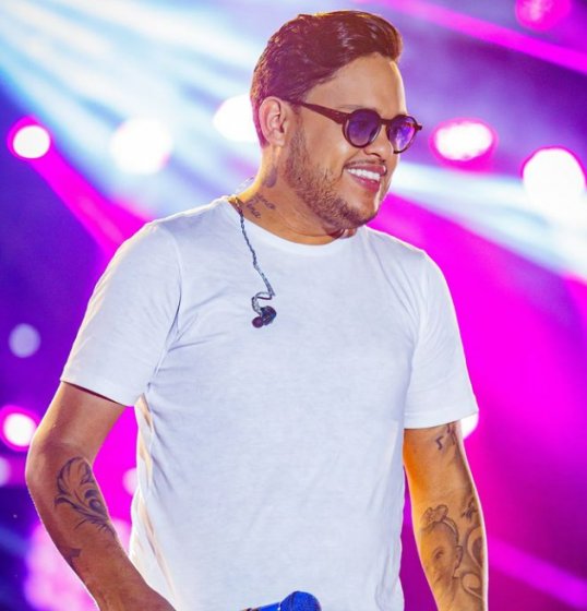 Gravação do DVD de Thiago Aquino em novembro em Paraisópolis Gravação do DVD de Thiago Aquino em novembro em Paraisópolis