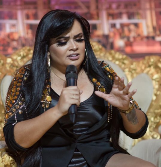 Saiba quem é Klessinha da Seresta e os sucessos na sua voz Saiba quem é Klessinha da Seresta e os sucessos na sua voz