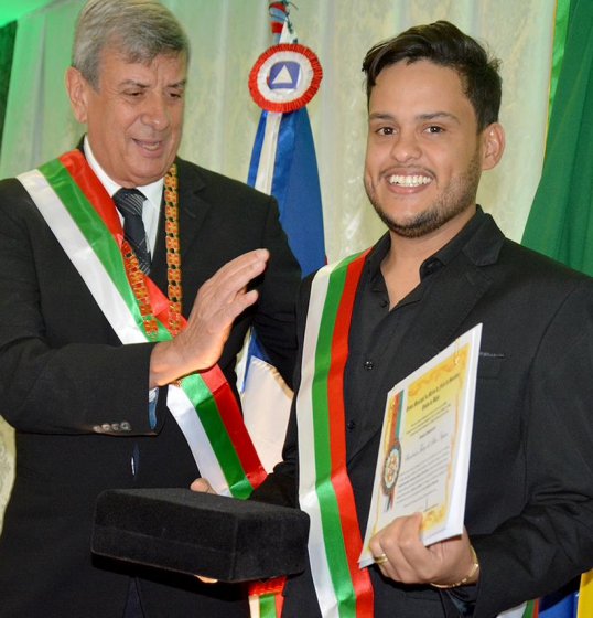 Thiago Aquino recebe maior título de cidadão feirense durante celebração de 191 anos de Feira de Santana Thiago Aquino recebe maior título de cidadão feirense durante celebração de 191 anos de Feira de Santana