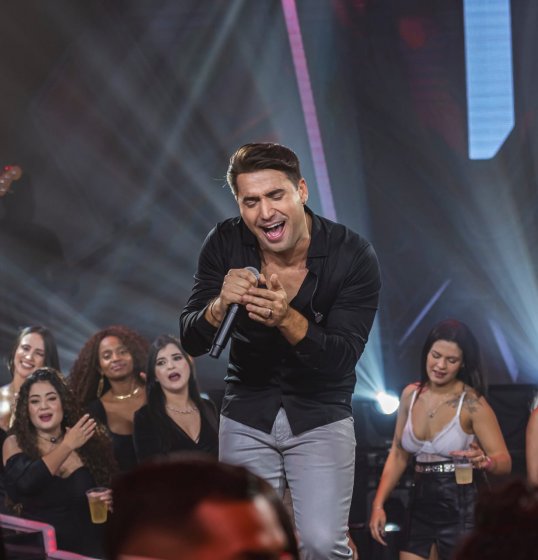 [Tayrone comanda maior festival de arrocha do RN, na Arena das Dunas]