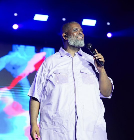 Péricles leva o Pagode do Pericão para Salvador e lota Arena Fonte Nova Péricles leva o Pagode do Pericão para Salvador e lota Arena Fonte Nova