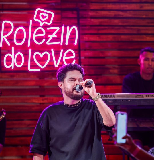‘Rolezin do Love’: Kart Love lança gravação de encontro com fãs em Cajazeiras ‘Rolezin do Love’: Kart Love lança gravação de encontro com fãs em Cajazeiras