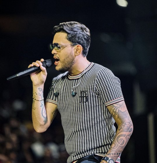 Thiago Aquino grava DVD ‘Hoje é Dia de Favela’ em São Paulo nesta segunda-feira Thiago Aquino grava DVD ‘Hoje é Dia de Favela’ em São Paulo nesta segunda-feira