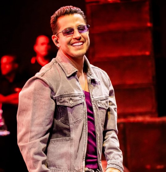 Blitz Music Bar apresenta a 3ª edição do Jingle Bells com Kevi Jonny, Leozinho e Kaelzinho Blitz Music Bar apresenta a 3ª edição do Jingle Bells com Kevi Jonny, Leozinho e Kaelzinho