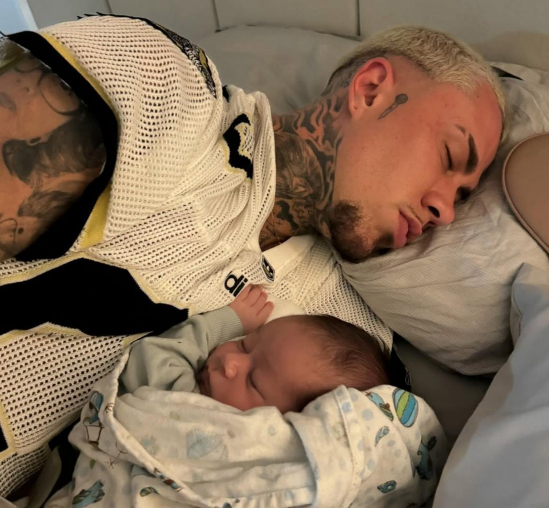 MC Daniel posta momento fofo com filho e encanta web: [MC Daniel posta momento fofo com filho e encanta web: