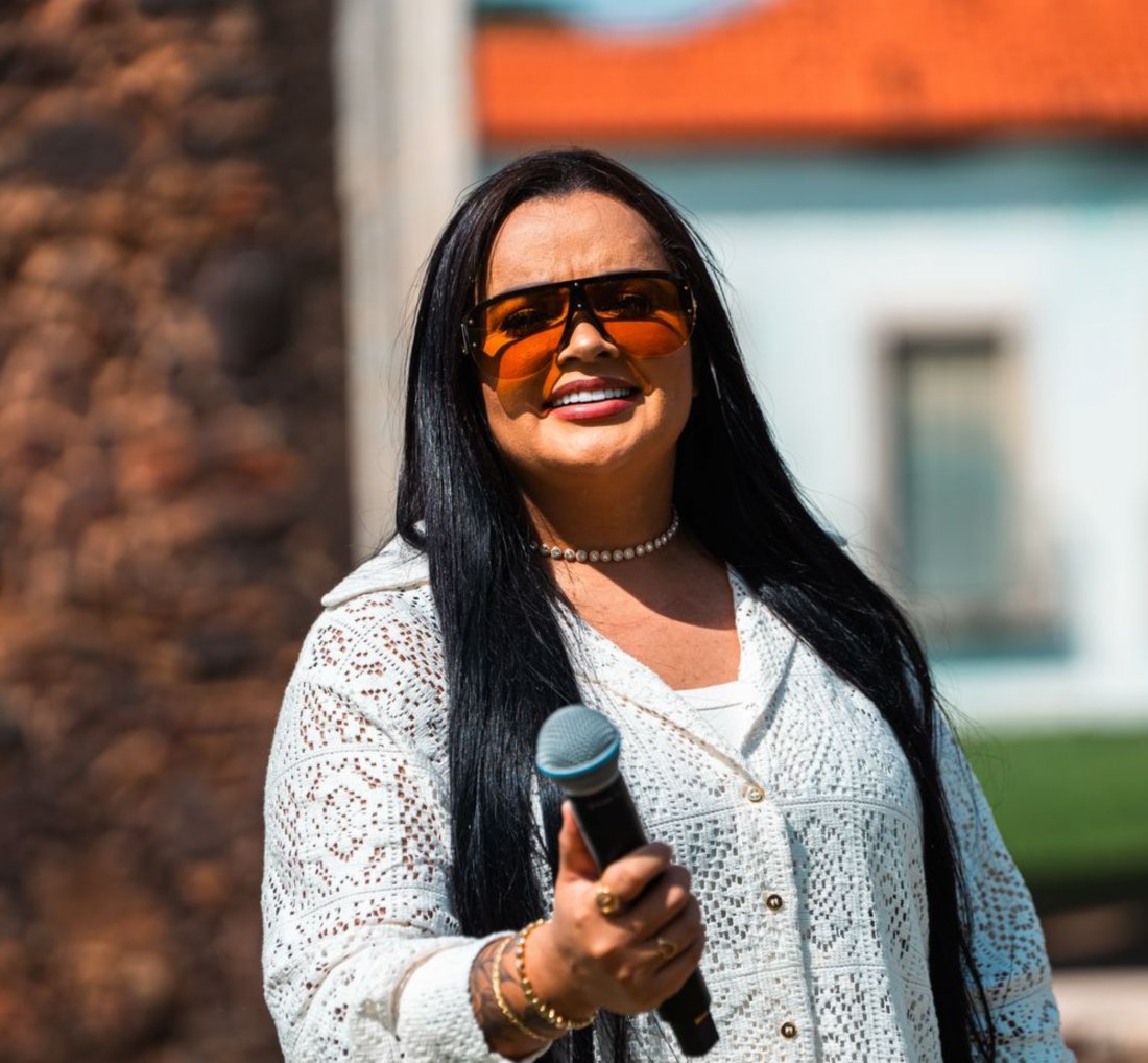 [Klessinha, Raquel dos Teclados e Priscila Senna se unem para a gravação do audiovisual Seresta, Boteco & Brega]