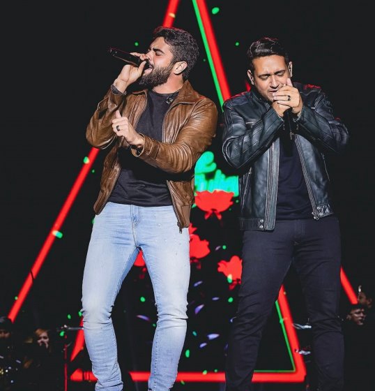 [Henrique & Juliano têm 95% dos ingressos para show em Salvador vendidos]