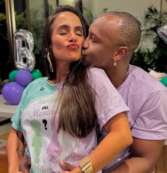 Carol Peixinho e Thiaguinho revelam que esperam um menino: “Bento está a caminho!” Carol Peixinho e Thiaguinho revelam que esperam um menino: “Bento está a caminho!”