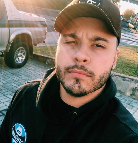 Conheça o namorado de Marília Mendonça Conheça o namorado de Marília Mendonça