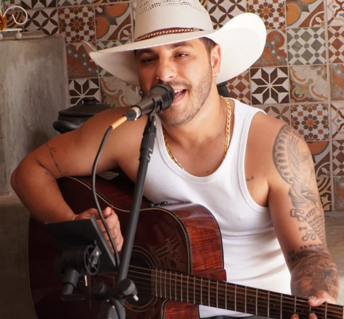 [Lucas Gabriel lança nova música e anuncia sequência de lançamentos autorais no sertanejo romântico]