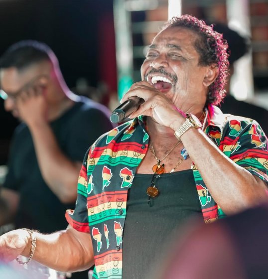 [Aos 63 anos, Compadre Washington mostra que o rebolado continua em dia; veja vídeo]
