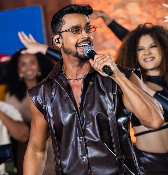 “Ela Movimenta”: Parangolé lança clipe de mais uma faixa do audiovisual gravado em Salvador “Ela Movimenta”: Parangolé lança clipe de mais uma faixa do audiovisual gravado em Salvador