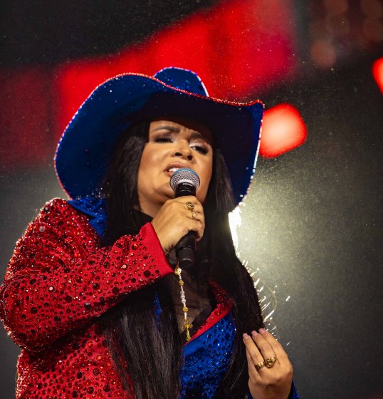 Klessinha lança 1ª parte do DVD “Sem Tirar de Dentro” após show histórico em Manaus Klessinha lança 1ª parte do DVD “Sem Tirar de Dentro” após show histórico em Manaus