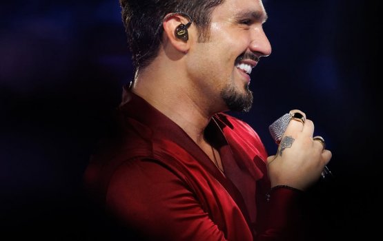 [“Registro Histórico”: Luan Santana celebra 18 anos de carreira com superprodução em Curitiba]