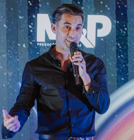 Tayrone anuncia parceria com M&P Produções e prepara novo DVD em São Paulo Tayrone anuncia parceria com M&P Produções e prepara novo DVD em São Paulo