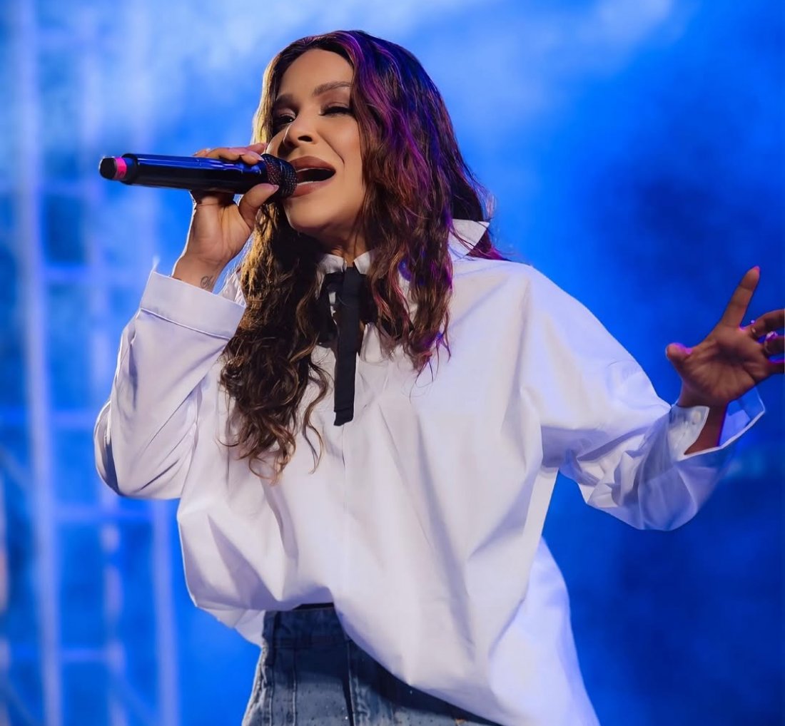 [Silvânia Aquino anuncia saída da banda Calcinha Preta]