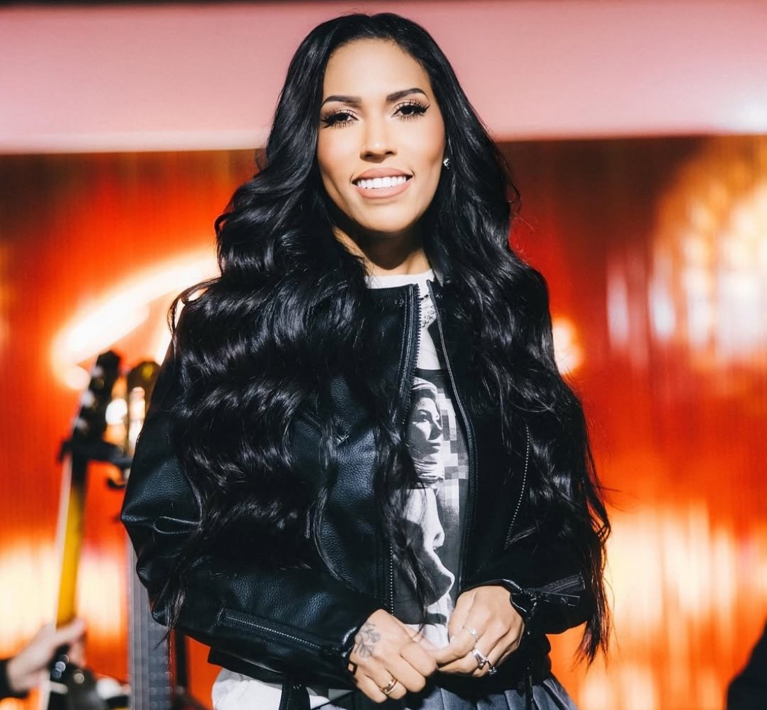 [Simone Morena realiza gravação de DVD histórico em Salvador e inicia nova fase na carreira]