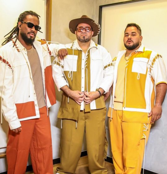 [Filhos de Jorge chegam ao Carnaval com “Vai Logo, Vida” e agenda que percorre Bahia e Sergipe]