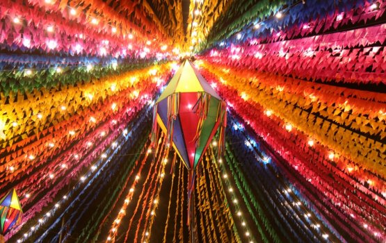 [Teto de R$ 700 mil em cachês pode deixar grandes nomes de fora do São João na Bahia]