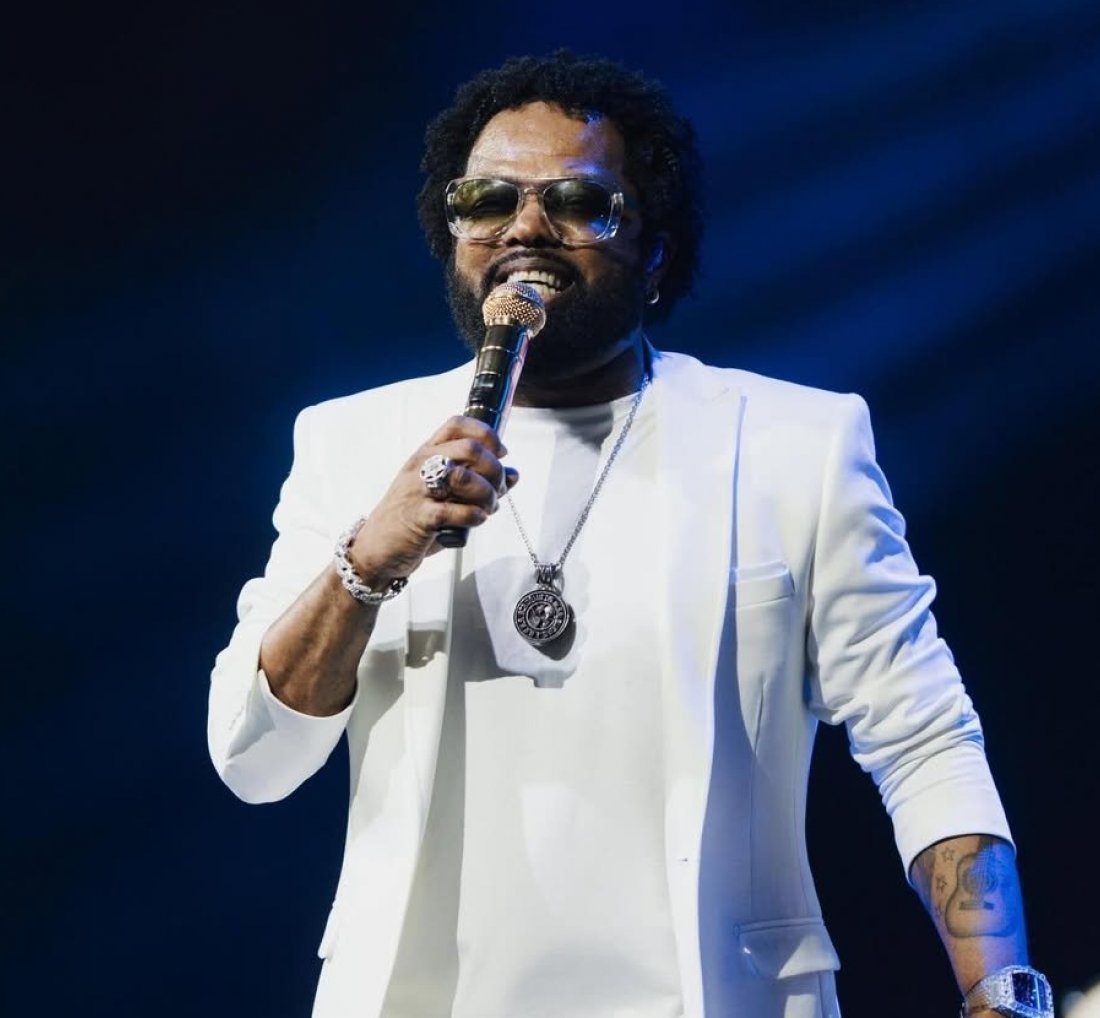 [Xande de Pilares e Grupo Revelação anunciam turnê de reencontro após 11 anos]