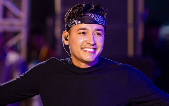 [Gabriel Fidelis anuncia gravação de audiovisual com participações especiais em Salvador]