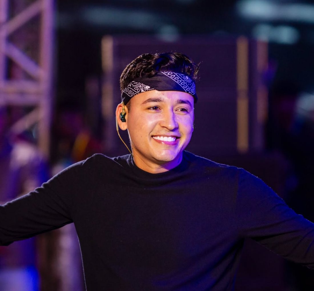 [Gabriel Fidelis anuncia gravação de audiovisual com participações especiais em Salvador]