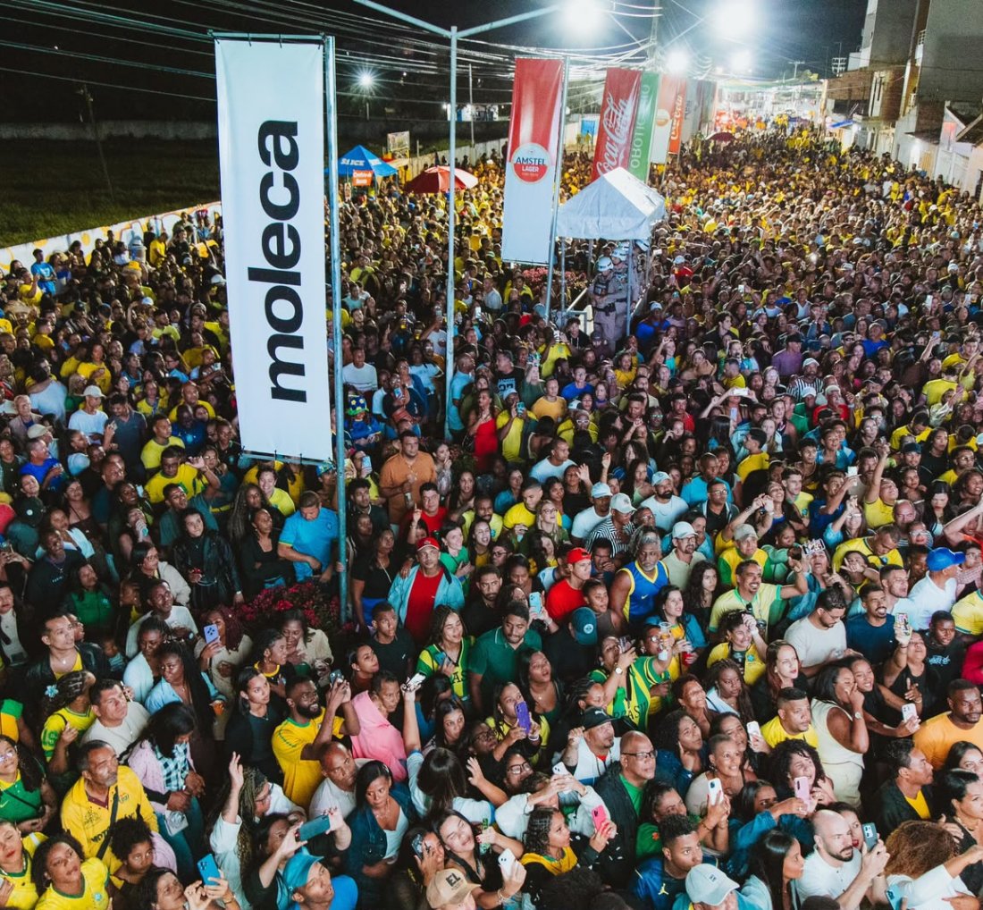 [Thiago Aquino faz multidão arrochar no primeiro dia do São João de Cruz 2026]
