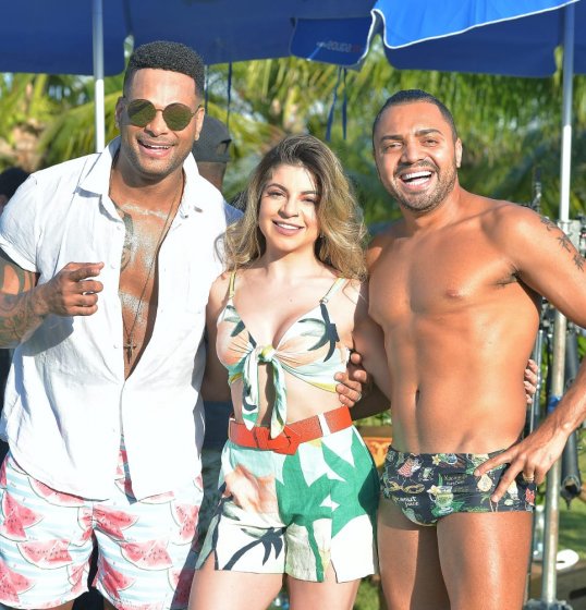 Open Bar: Parangolé lança novo clipe! Open Bar: Parangolé lança novo clipe!