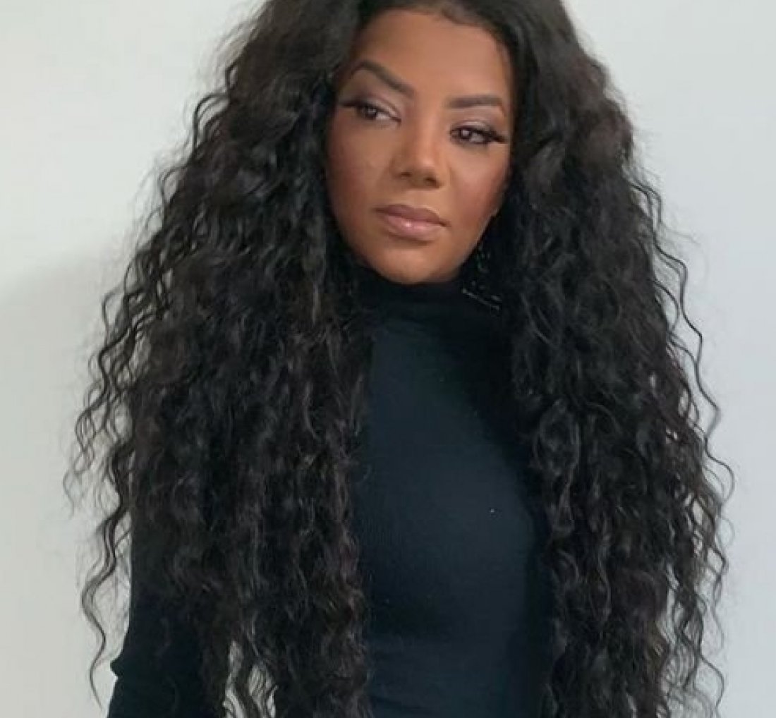 [Ludmilla conta que sua nova mansão tem campo de futebol e piscina vermelha]