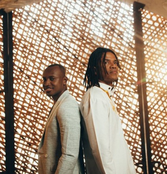 Natiruts lança clipe com participação de Thiaguinho Natiruts lança clipe com participação de Thiaguinho