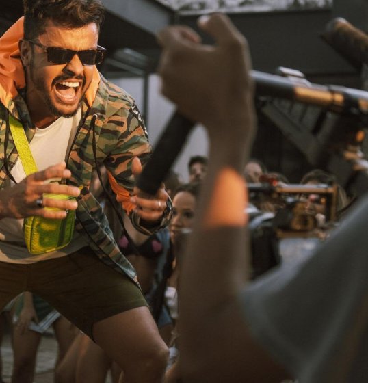 Lincoln lança clipe em parceria com a FitDance Lincoln lança clipe em parceria com a FitDance